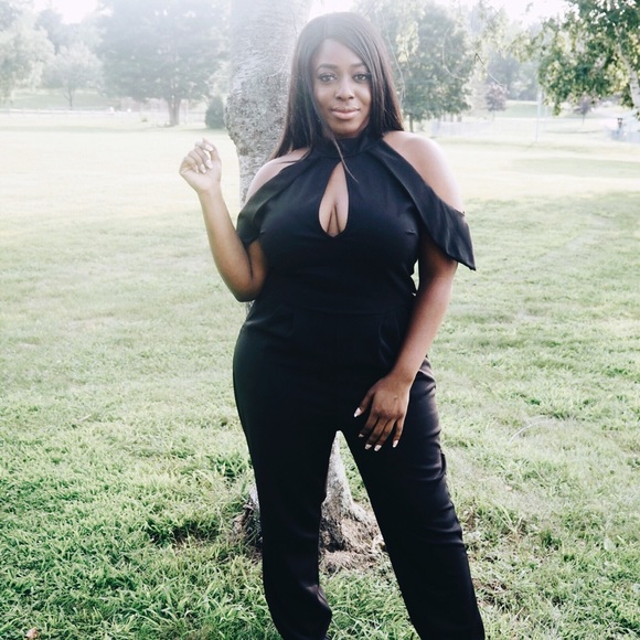 Plus Size ‘Venus’ Jumpsuit - Picture 4 of 7